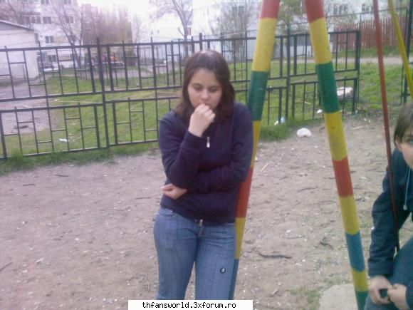 Anti-Emo KiD* - Oo χтiηα ♥oO : - :..Pictures With Us..: