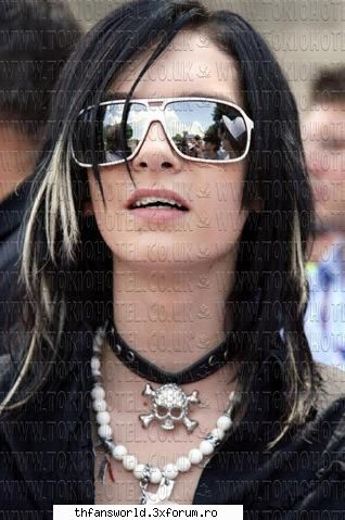 ...::: Poze cu Bill :::... - Sandy Bill & Tom's Doll - Bill Kaulitz