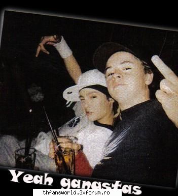 ...:::Poze cu Tom :::... - e q gustav dar am vrut sa o publik k sa vedeti ji - Tom Kaulitz